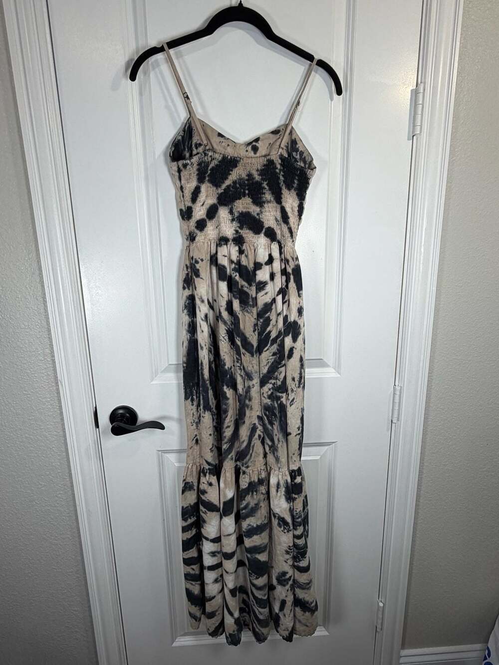 Young Fabulous & Broke Zoya Tiered Linen-Blend Maxi Dress in Sandstone Spin Wash - Picture 5 of 8